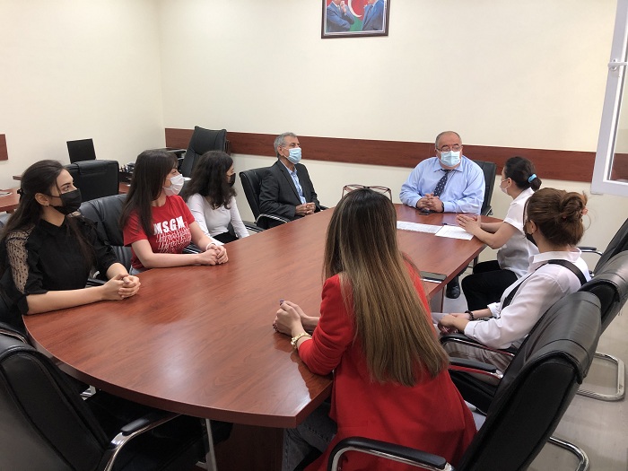 Biofizika İnstitutunda yeni qəbul olunan magistrantlarla görüş keçirilib