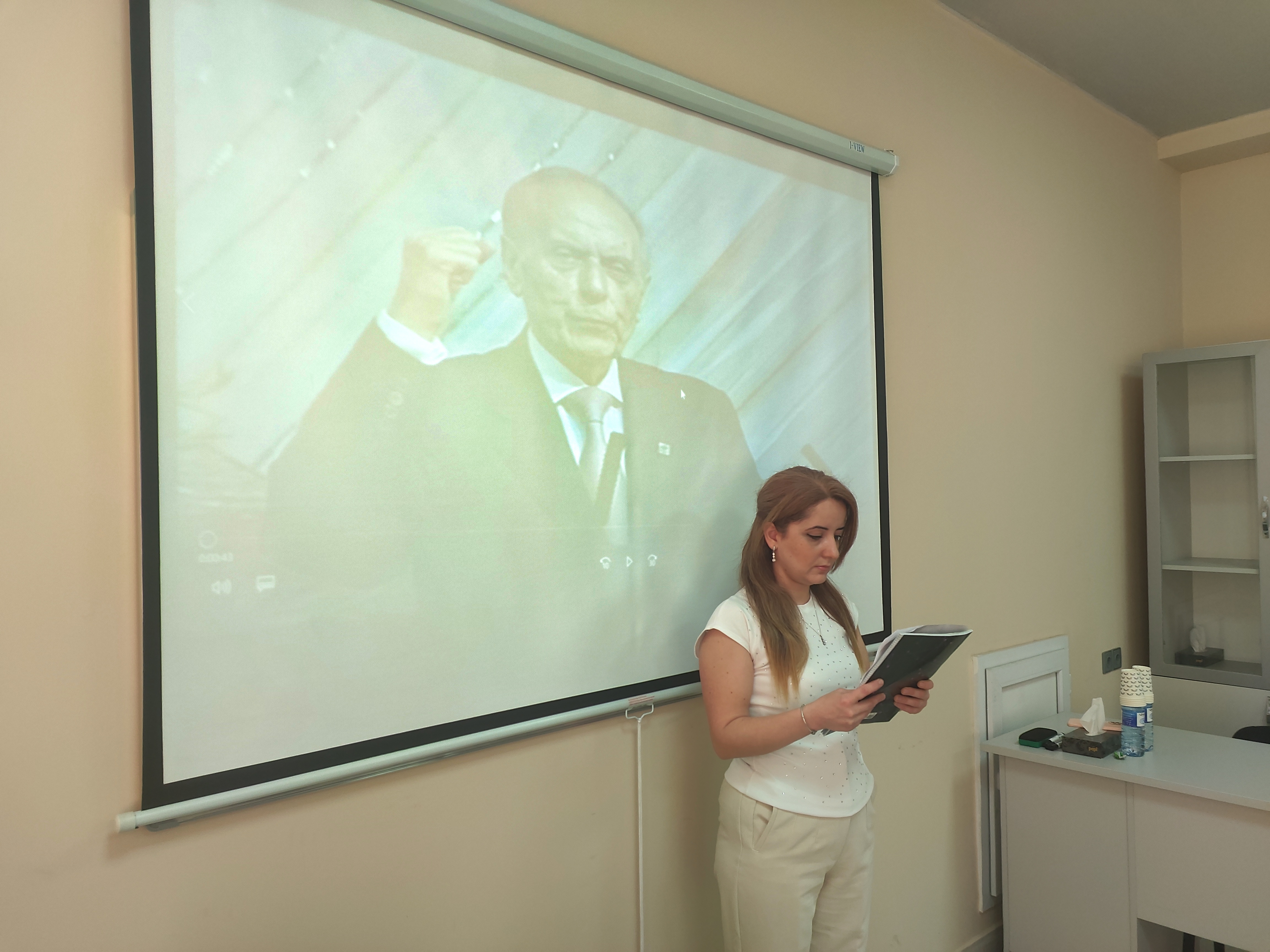 A commemorative event dedicated to the 102nd anniversary of National Leader Heydar Aliyev’s birth was held at the Institute of Biophysics