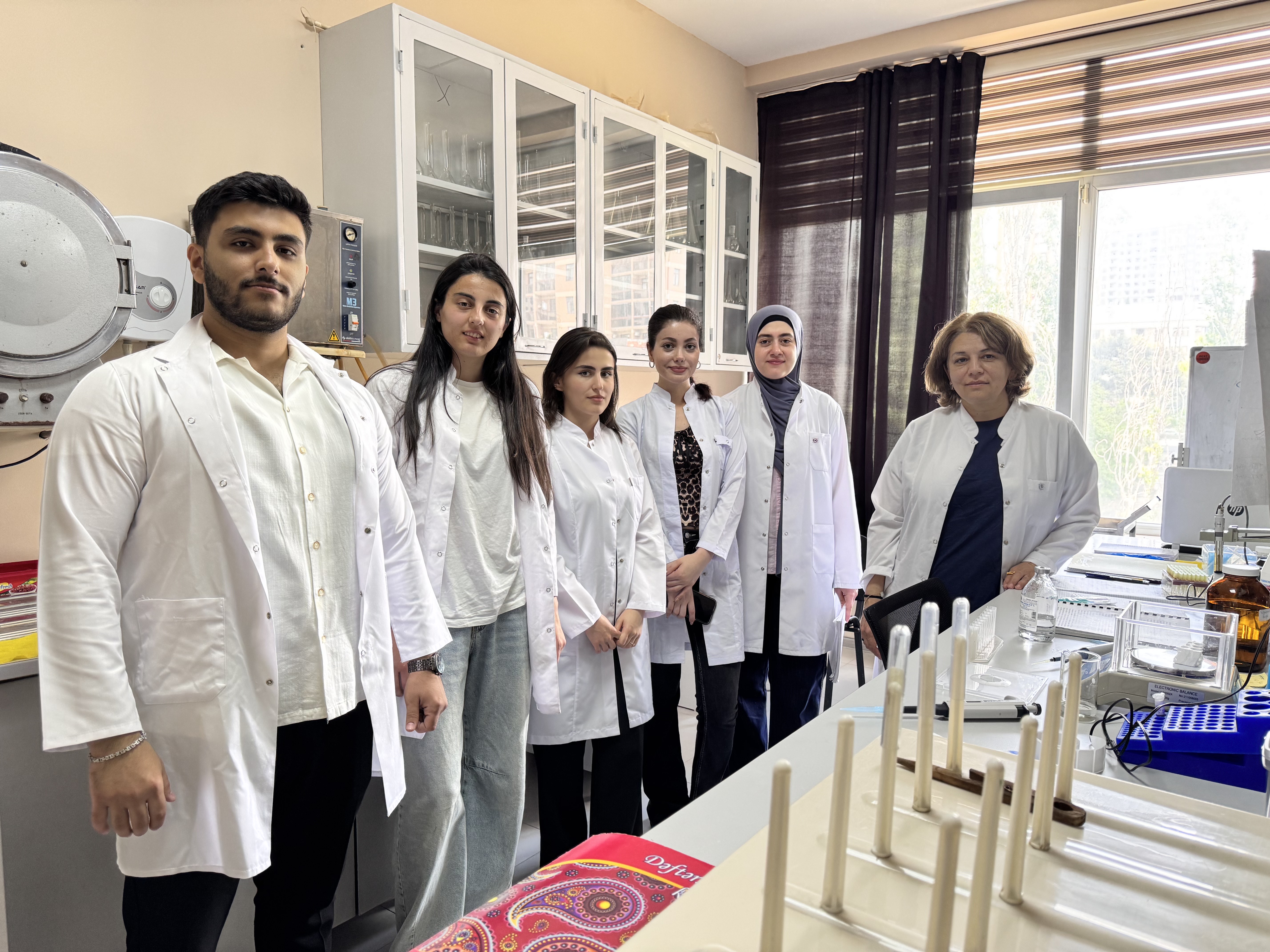 Familiarization Visit of BSU Students to the Laboratories of the Institute of Biophysics